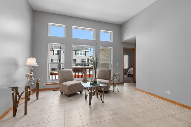 130 Annelise Lane, Volo, IL 60020