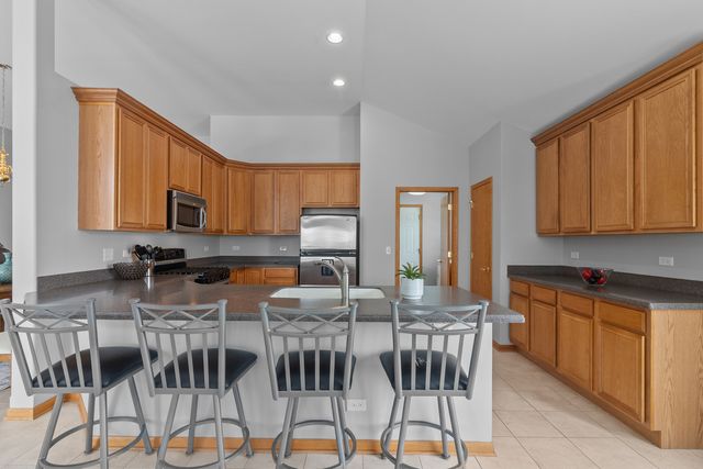 130 Annelise Lane, Volo, IL 60020