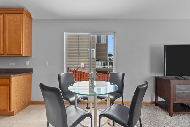 130 Annelise Lane, Volo, IL 60020