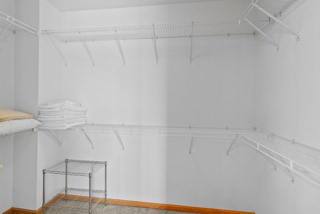 130 Annelise Lane, Volo, IL 60020