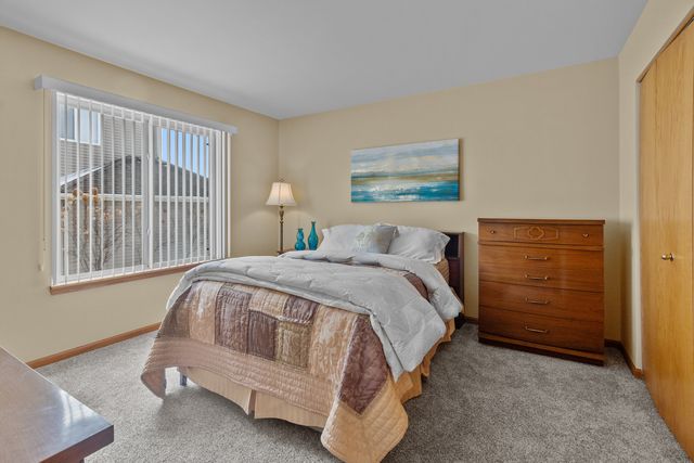 130 Annelise Lane, Volo, IL 60020