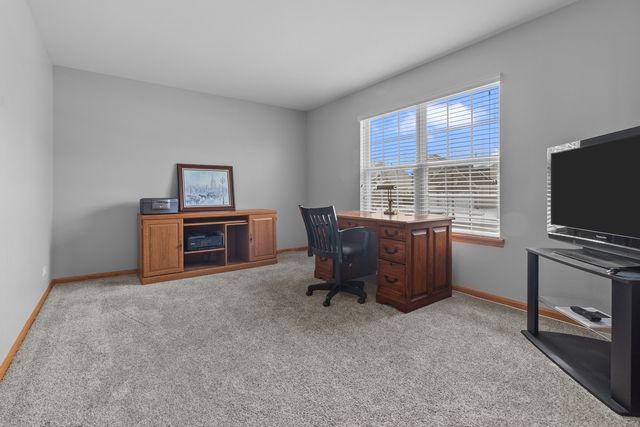 130 Annelise Lane, Volo, IL 60020