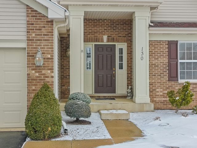 130 Annelise Lane, Volo, IL 60020