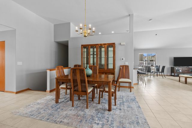 130 Annelise Lane, Volo, IL 60020