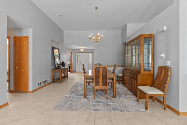 130 Annelise Lane, Volo, IL 60020