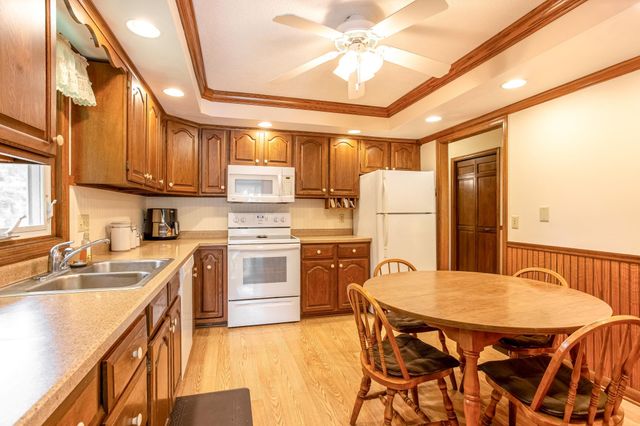 10640 Quebec Avenue N, Brooklyn Park, MN 55445