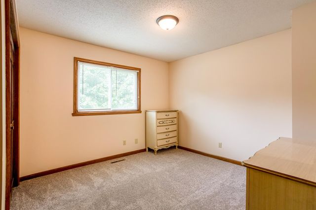 10640 Quebec Avenue N, Brooklyn Park, MN 55445