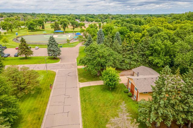 10640 Quebec Avenue N, Brooklyn Park, MN 55445