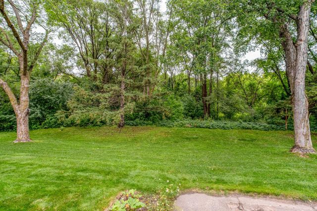 10640 Quebec Avenue N, Brooklyn Park, MN 55445