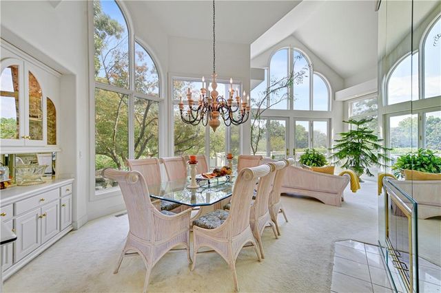 12908 W 118th Terrace, Overland Park, KS 66210