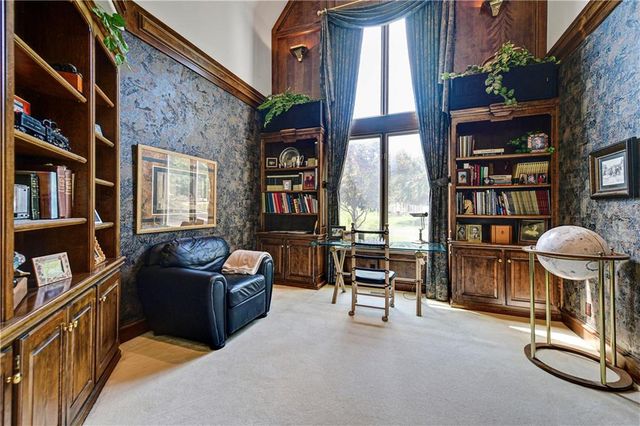 12908 W 118th Terrace, Overland Park, KS 66210