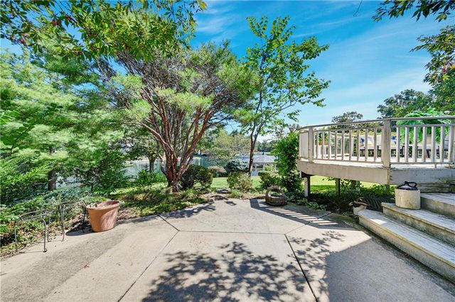 12908 W 118th Terrace, Overland Park, KS 66210