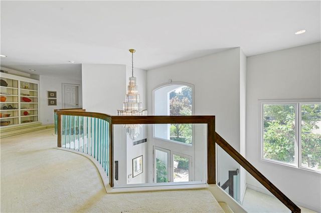 12908 W 118th Terrace, Overland Park, KS 66210