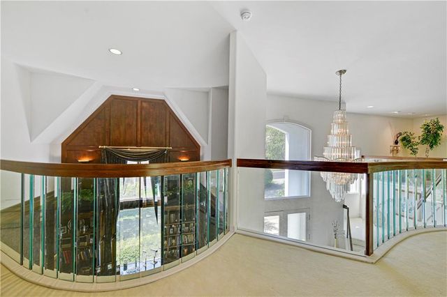 12908 W 118th Terrace, Overland Park, KS 66210