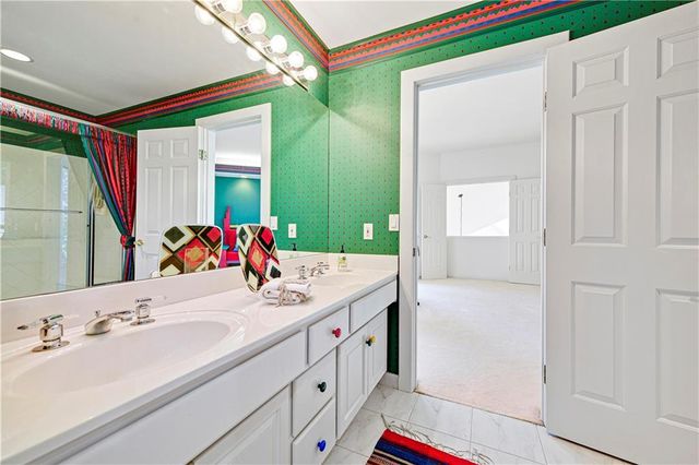 12908 W 118th Terrace, Overland Park, KS 66210