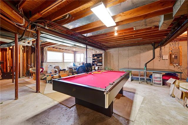 12908 W 118th Terrace, Overland Park, KS 66210