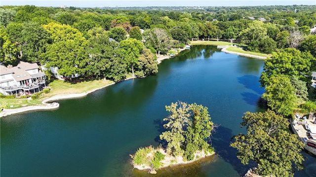 12908 W 118th Terrace, Overland Park, KS 66210