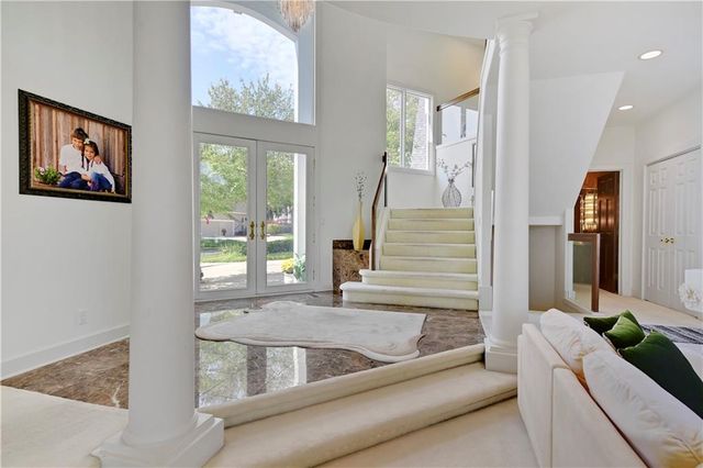 12908 W 118th Terrace, Overland Park, KS 66210