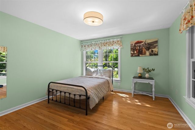 1867 Gossard St, Enumclaw, WA 98022