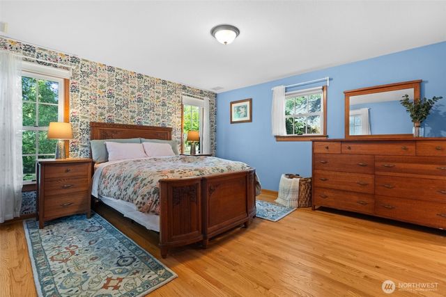 1867 Gossard St, Enumclaw, WA 98022