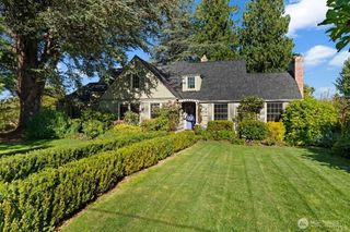 1867 Gossard St, Enumclaw, WA 98022