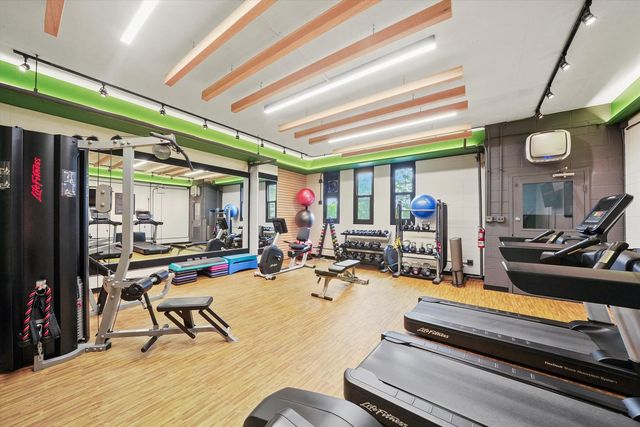 3430 N Lake Shore Drive 12J, Chicago, IL 60657