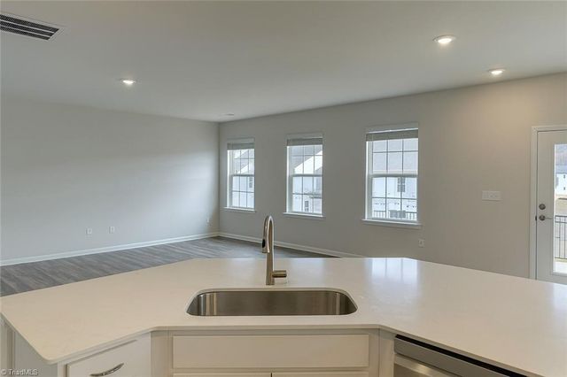 5514 Hydrangea Street, Winston-salem, NC 27104