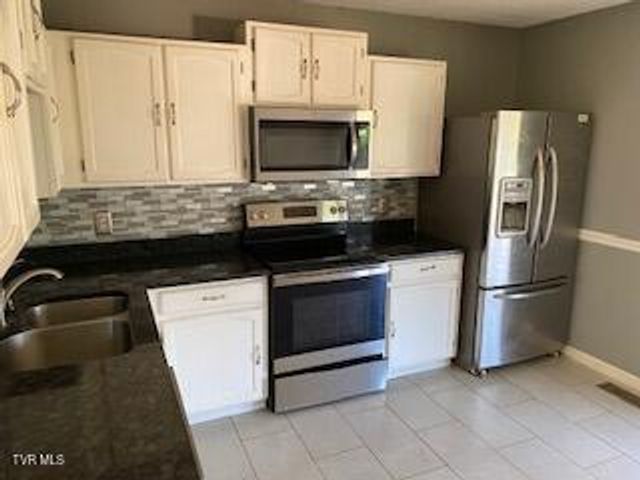 102 Jones Circle, Erwin, TN 37650