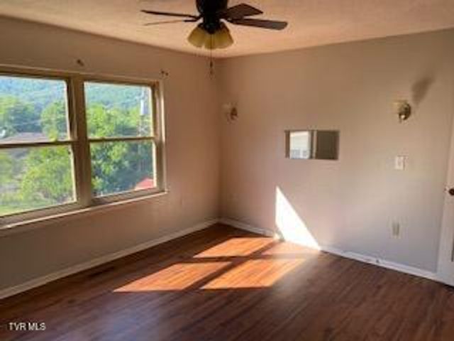 102 Jones Circle, Erwin, TN 37650