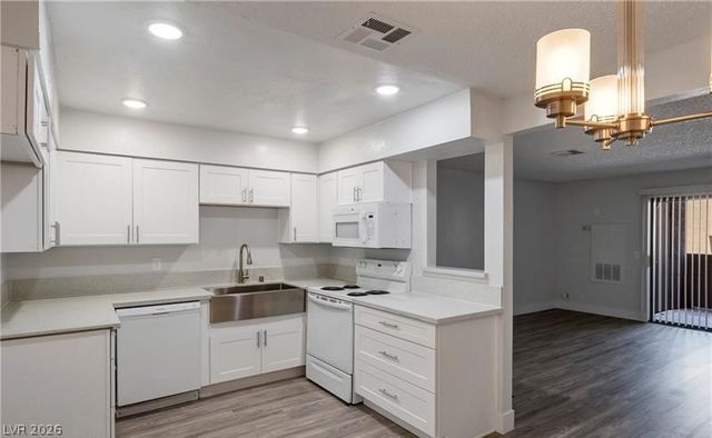 3151 Soaring Gulls Drive 1022, Las Vegas, NV 89128