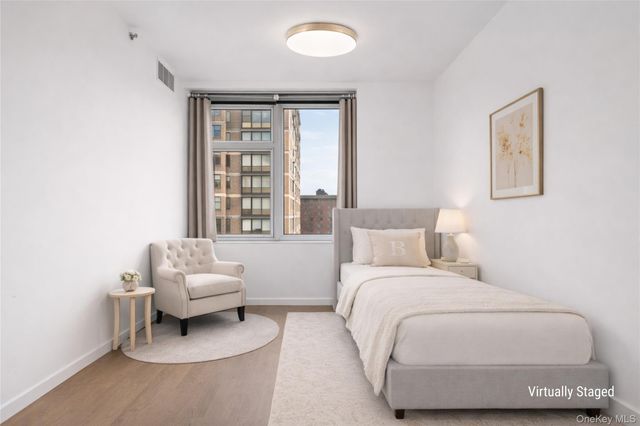 13327 39th Avenue 3H, Flushing, NY 11354