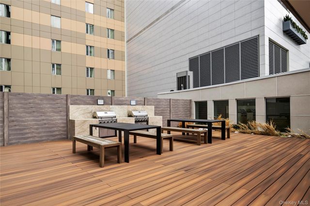 13327 39th Avenue 3H, Flushing, NY 11354