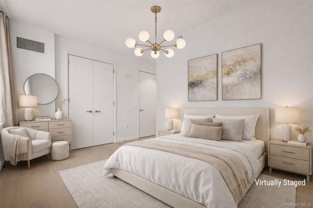 13327 39th Avenue 3H, Flushing, NY 11354