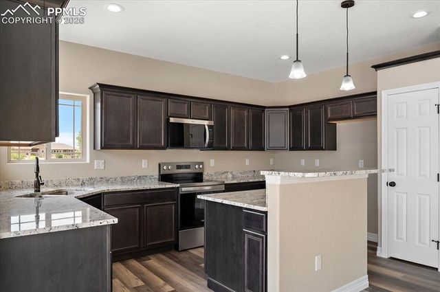 538 S Ferncliff Drive, Pueblo West, CO 81007