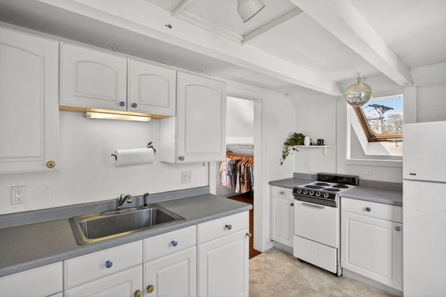 127 Bradford Street Unit 4, Provincetown, MA 02657