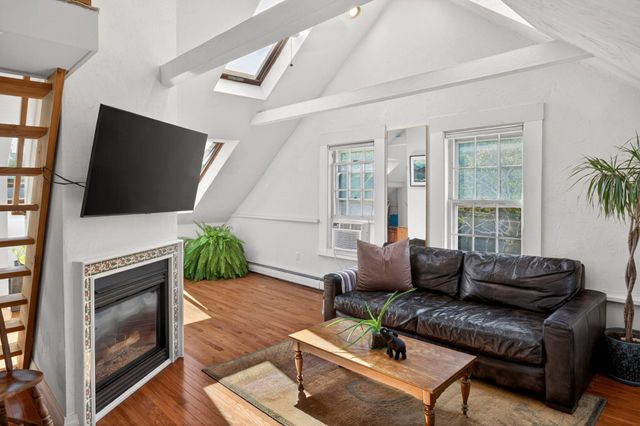 127 Bradford Street Unit 4, Provincetown, MA 02657