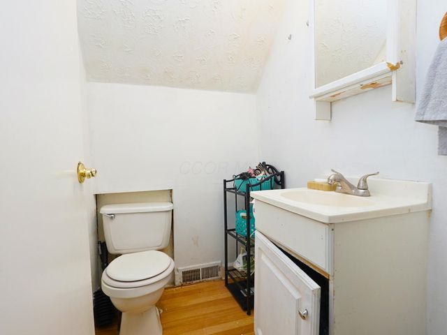 1565 Vilardo Lane, Columbus, OH 43227