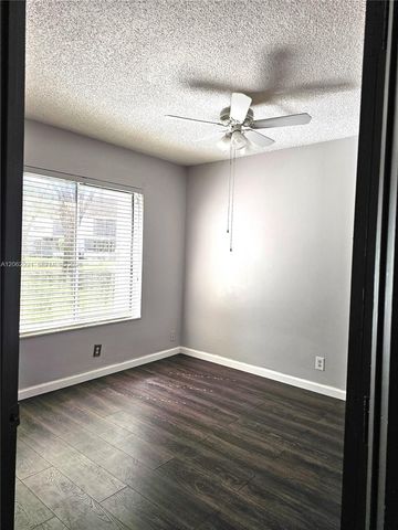 13904 SW 91st Terrace 13904, Miami, FL 33186