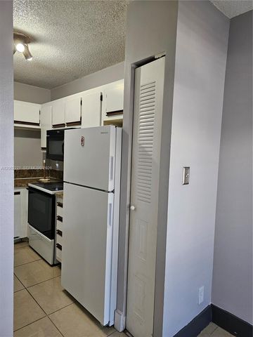 13904 SW 91st Terrace 13904, Miami, FL 33186