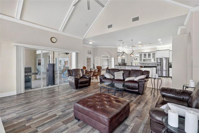 1028 S LAKE MARIAM DRIVE, Winter Haven, FL 33884