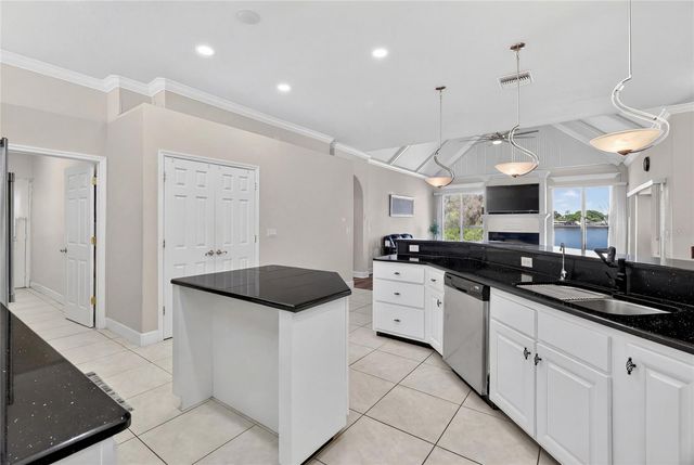 1028 S LAKE MARIAM DRIVE, Winter Haven, FL 33884