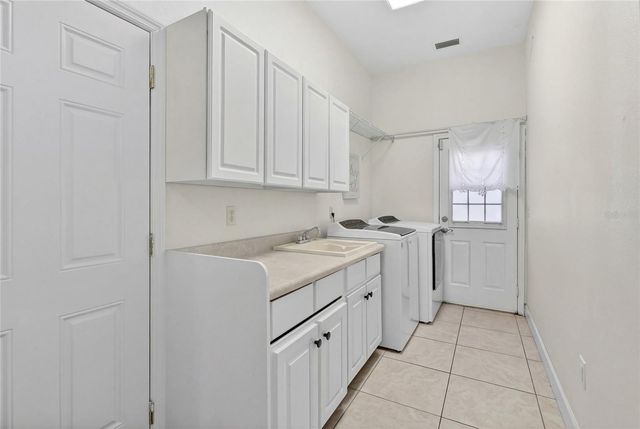 1028 S LAKE MARIAM DRIVE, Winter Haven, FL 33884