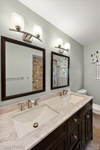 12821 10 Mile Road, South Lyon, MI 48178