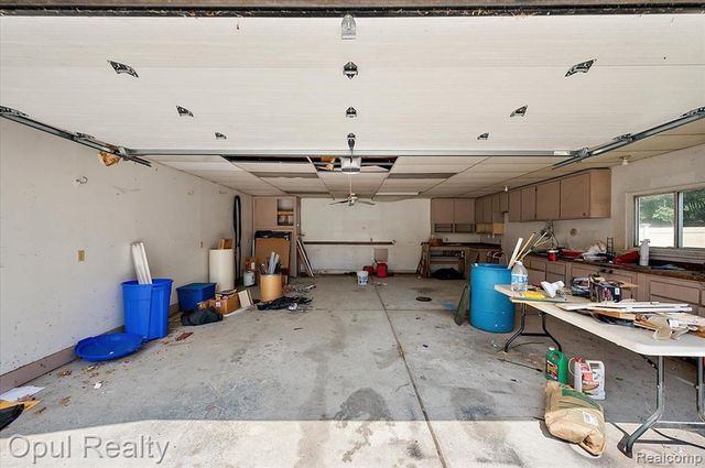 12821 10 Mile Road, South Lyon, MI 48178