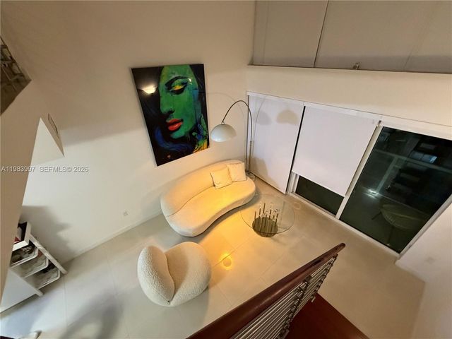 41 SE 5th St 1106, Miami, FL 33131