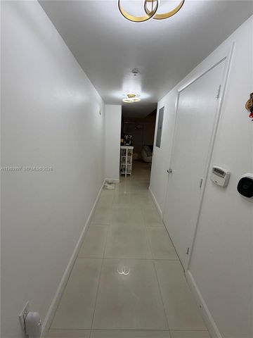 41 SE 5th St 1106, Miami, FL 33131