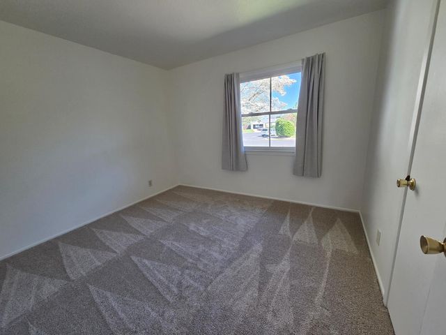 2100 Farnsworth Way, Rancho Cordova, CA 95670