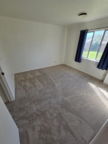 2100 Farnsworth Way, Rancho Cordova, CA 95670