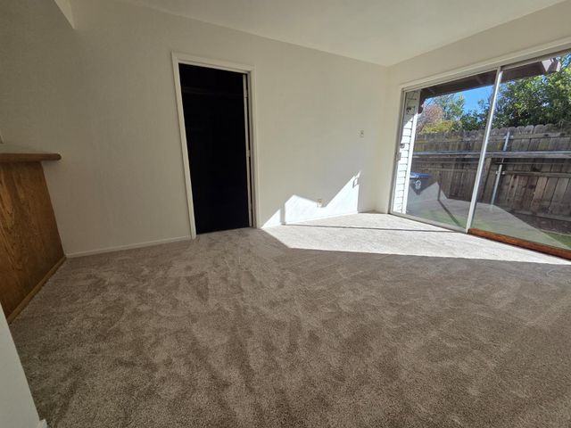 2100 Farnsworth Way, Rancho Cordova, CA 95670