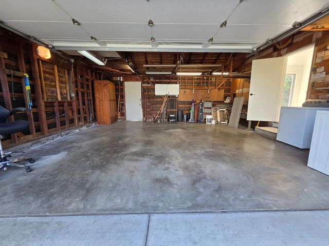 2100 Farnsworth Way, Rancho Cordova, CA 95670